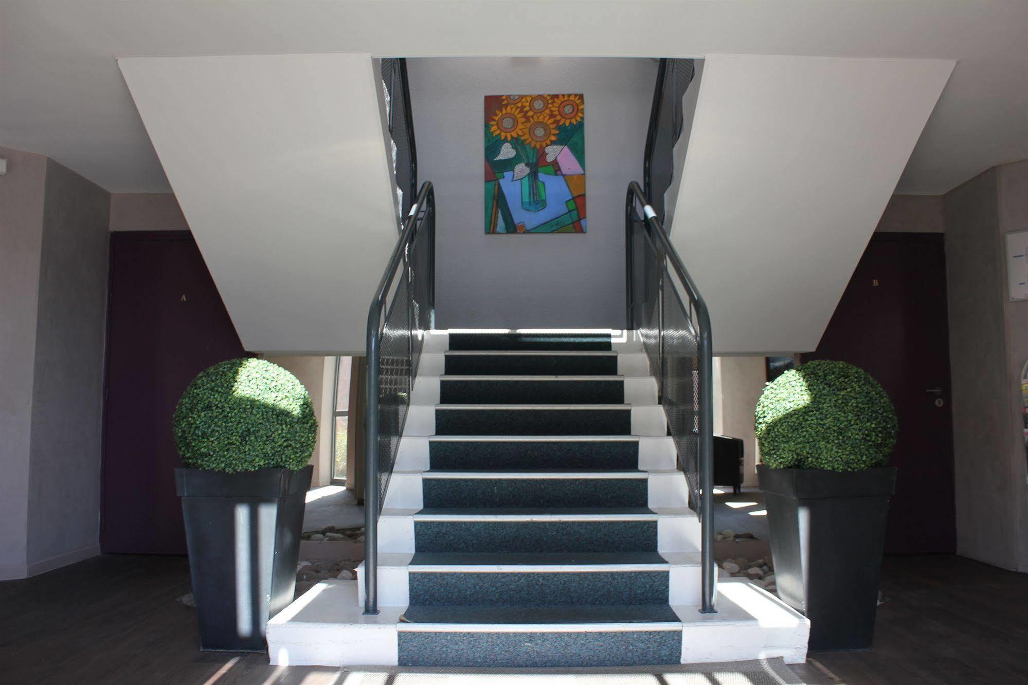 The Originals City, Hotel Novella Confort, Nantes Est Carquefou Exterior foto