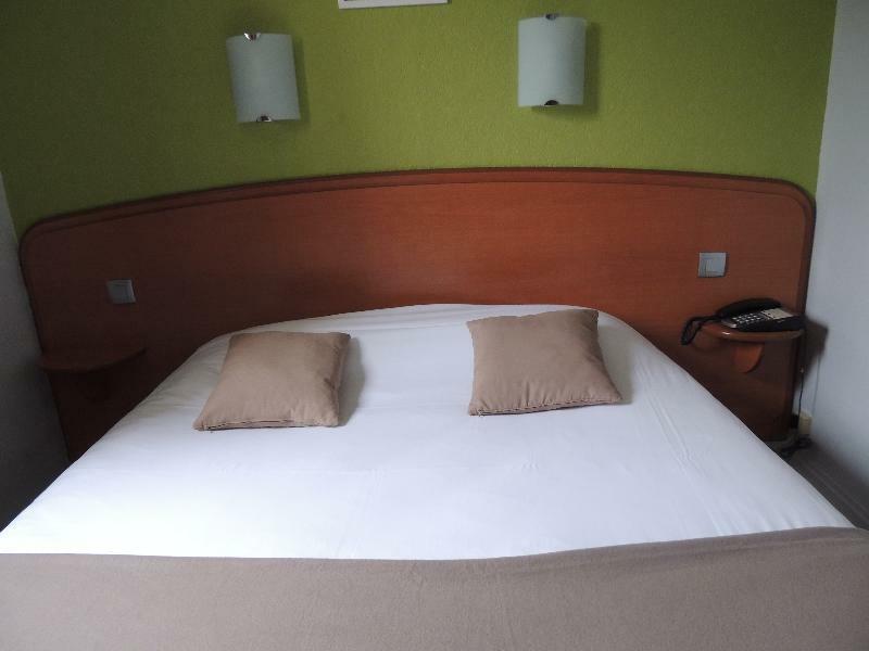 The Originals City, Hotel Novella Confort, Nantes Est Carquefou Exterior foto